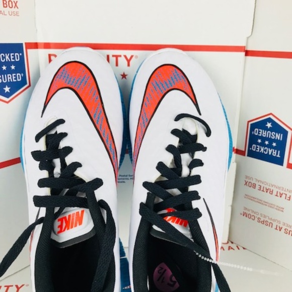 GS NIKE FREE HYPERVENOM 705390-10 Size 5.5 - Picture 8 of 8